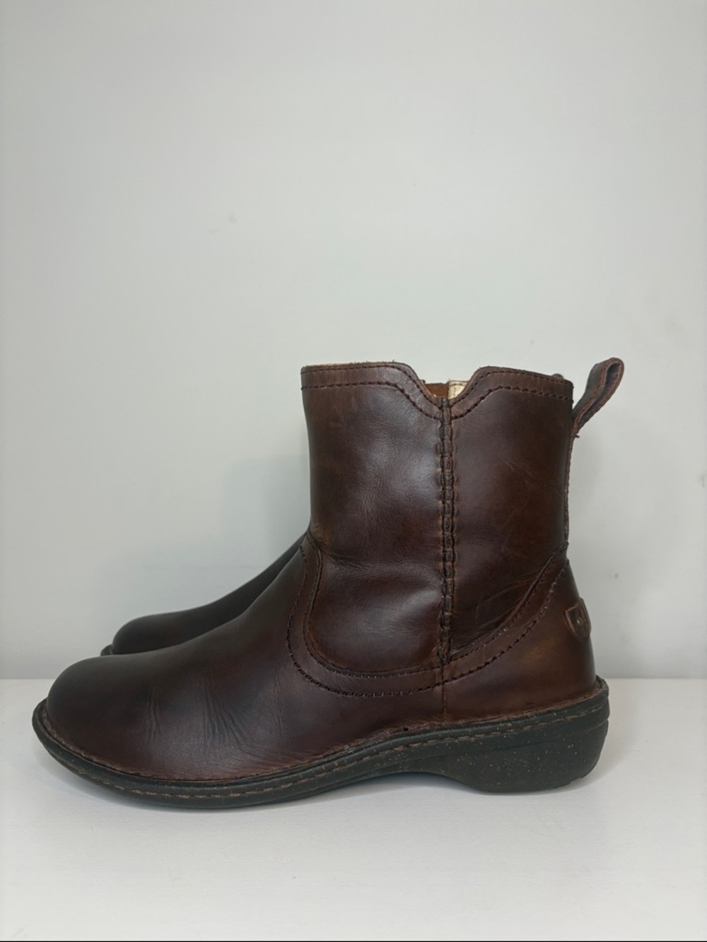 UGG Brown Leather Women's Ankle Booties - Picture 4 of 9